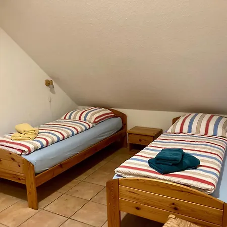 Apartment Leevtied 3